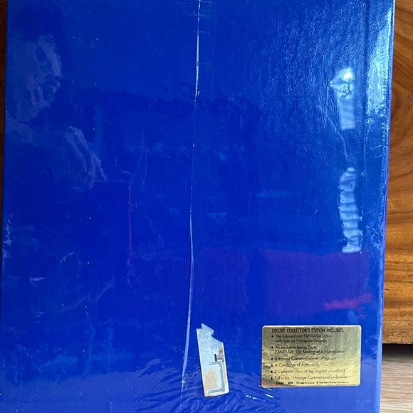 WALT DISNEY FANTASIA DELUXE COLLECTORS EDITION BOX SET - Picture 2 of 6